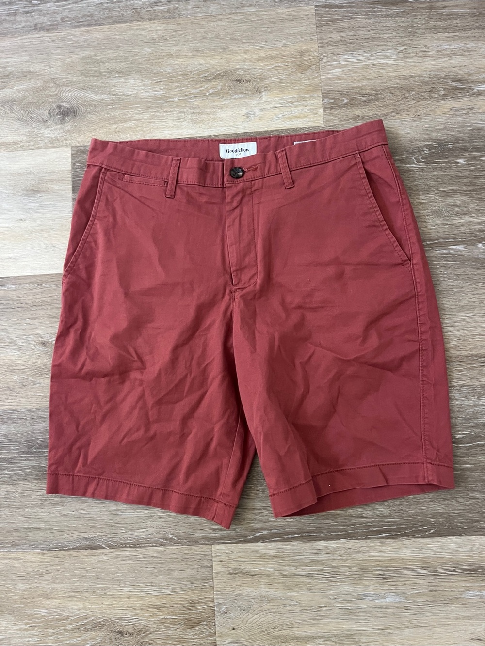 NWOT Goodfellow & Co Men's Every Wear Flat Front Shorts Red Size 30
